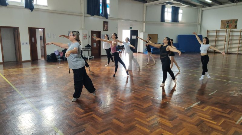 “Pies en la Tierra”: un proyecto para acercar la danza y las artes escénicas a la comunidad en Fuerteventura